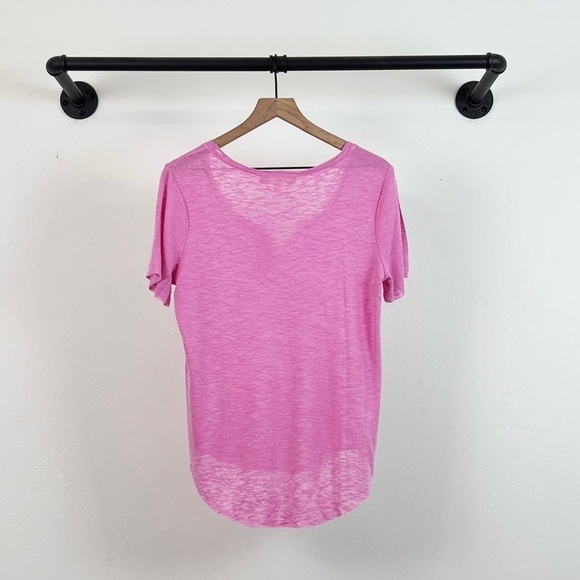 NWT Urban Outfitters Project Social T Notch Neck Short Sleeve Tee in Pink - Picture 4 of 5